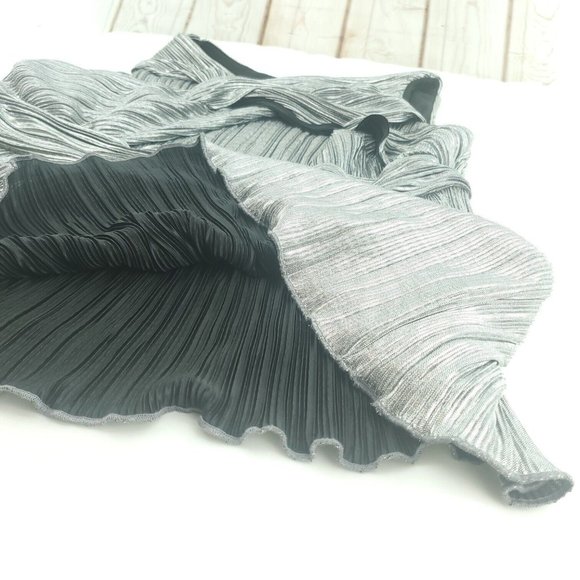 Lane Bryant Womens Gray Sleeveless V Neck Criss Cross Blouse Top Size 14/16 - Picture 3 of 13